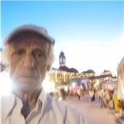 Professore di lingue inglese, Scuola superiore e università. 40 anni d'insegnamento in Italia